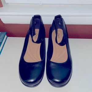 Clarks artisan black leather wedges